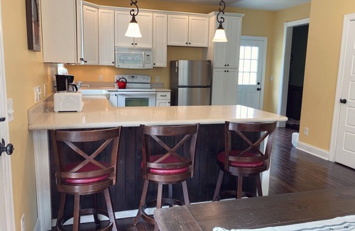 Fairview House | Perfect Getaway to see Biltmore, Lake Lure, Black Mountain, Blue Ridge Parkway