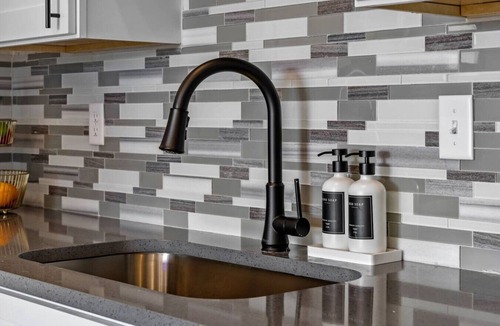 South Nashville Apartment | Perfect Nashville Stay - 1BR Near Top Attractions!