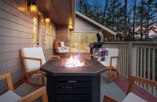 Big Canoe Cabin | Pet Friendly Cabin: Hot Tub, Game Room, Fire Pits
