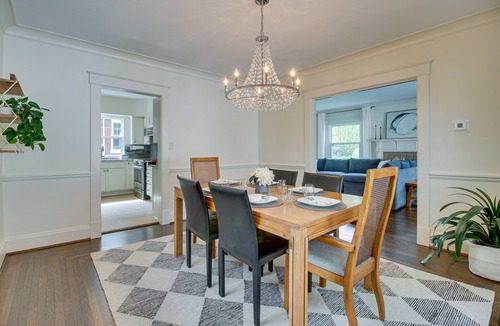 Roselawn Finance Cottage | Pet-Friendly Cincinnati Retreat w/Hot Tub