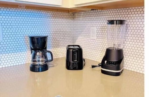 Florida Central Atlantic Coast Apartment | Pet-Friendly, King Bed, 15 Min to Parks, Amenities