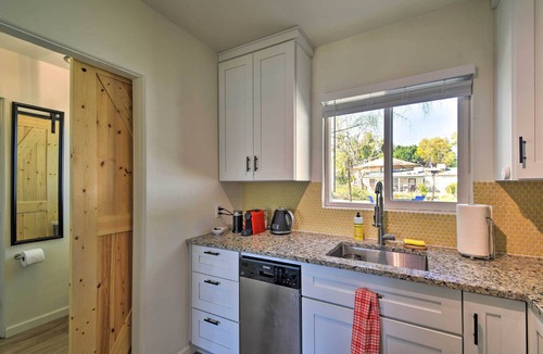 Alhambra Cottage | Pet-friendly Phoenix Home: Breezeway & Fenced Yard