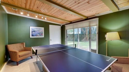 Savannah House | Pet-Friendly - Yard & Ping Pong - Boat Ramp Access