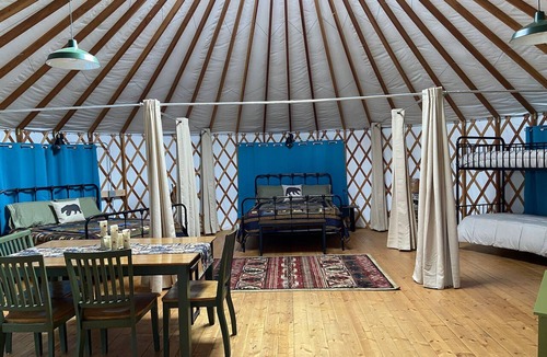 South Hartford Bed & Breakfast | Pet-Friendly Yurt Sleeps 12 with Pool Access