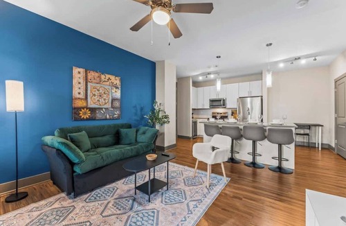 Florida Central Atlantic Coast Apartment | Pets Welcome |Amenities |King Bed condo Near Parks