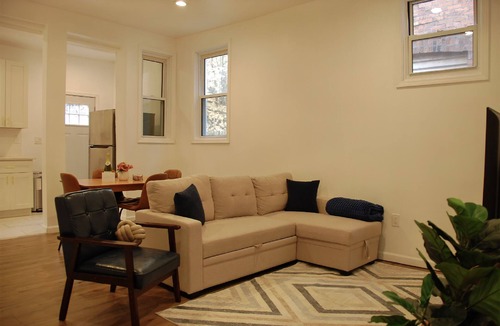 East Liberty Apartment | PGH Delight - 2B/1B, ALL NEW w/Free Street Parking, Perfect for family vacation