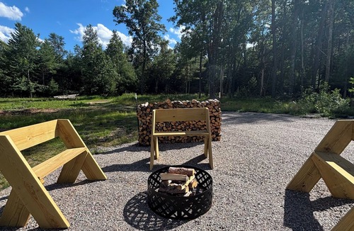 Nekoosa House | Pine Forge Golf Getaway w/Game Room!