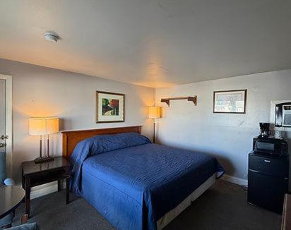 North Attleboro Hotel | Pineapple Inn