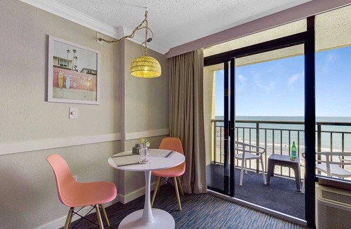 Downtown Myrtle Beach Condo | Pink Surf by StayMareni - Oceanfront 2 Queens Suite