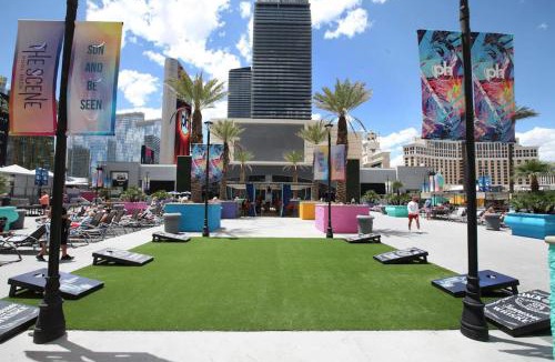Las Vegas Hotel | Planet Hollywood Resort & Casino by Suiteness