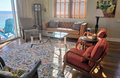 Miramar Beach Condo | Platinum Luxury Ocean Front 3 BR/3 BA West Sunset Corner, Metro Style Decor.