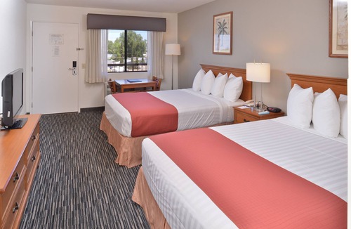 Clairemont Hotel | Pleasant Inn