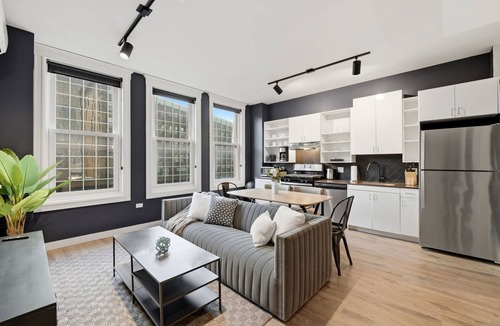 The Loop Hotel | Plymouth Collection: Top Floor w/Rooftop & Lobby