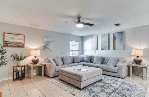 North Bay Hills House | Poolside Oasis! Family Escape in Safety Harbor