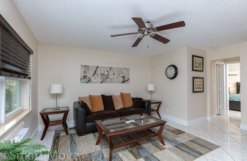 Poinciana Park Apartment | Popular 1 bedroom 1 bathroom apartment just minutes away!