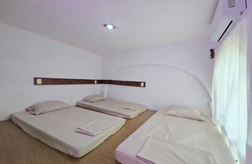 Catemaco Hotel | Posada Bugambilias