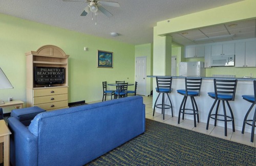 West Panama City Beach Hotel | Premier Suite | Palmetto | Sleeps Six | Full Kitchen Suite