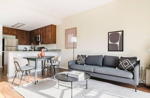 North Bethesda Apartment | Premium North Bethesda 1BR w/Gym, Rooftop Pool & W/D, by Blueground