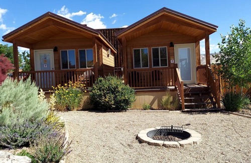 Escalante Cabin | Pretty Cabin with Amazing Views - The Ultimate Glamping Getaway in Escalante, UT