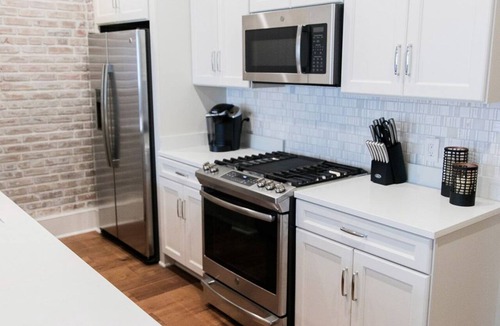 Central Business District Hotel | Prime CBD Location: Historic New Orleans Charm + Modern Comfort