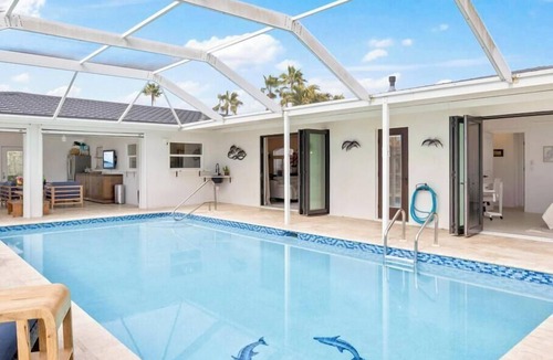 Yacht Club House | Prime Location Canal Home, 4 bedroom,Boat Lift, Pool