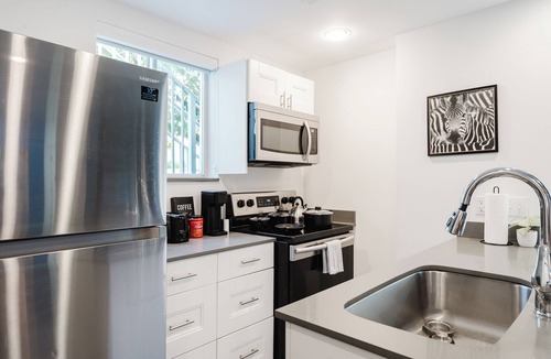 Wynwood Art District Apartment | Prime Location Free Parking By Nightlife & Eats
