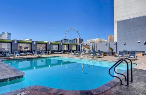 Las Vegas Apartment | Princess Suite * Platinum Hotel with balcony Strip VIEW