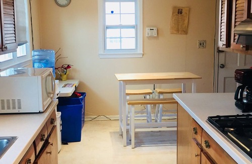 North Bethesda House | Private Bedroom Private Bath - Females Only
