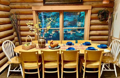 Blanchard House | Private Forest Lodge Near Silverwood Theme Park - Sleeps 10