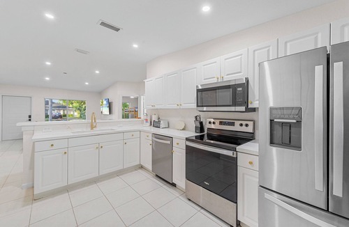 Jupiter House | Private Jupiter 4BR - Minutes to Beach & Golf