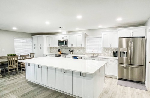 Westchase House | Private Lakefront Retreat with Heated Pool, Dock & Kayaks Near Tampa