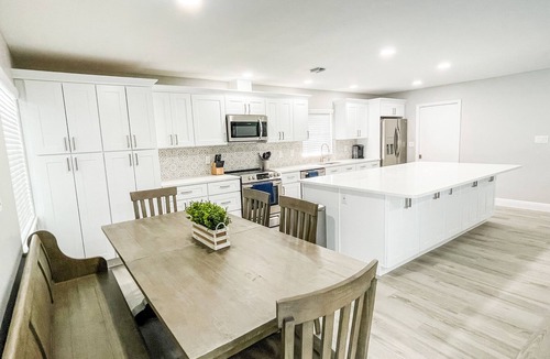 Westchase House | Private Lakefront Retreat with Heated Pool, Dock & Kayaks Near Tampa