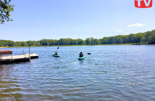 Pocono Mountain Lake House | Private Lakefront with Pool, Hot Tub, Firepit, Pets