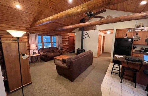 Hatfield Cabin | Private Log Cabin near Lake Arbutus and ATV trails