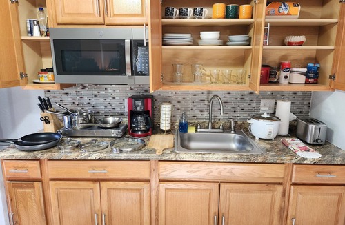 Las Vegas House | Private New Guest House 5min Freemont FREE Parking