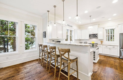 Forest District House | Private Pool and LSV Watercolor Getaway