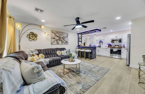 Maryvale House | Private Pool Oasis 4BR Near Downtown PHX