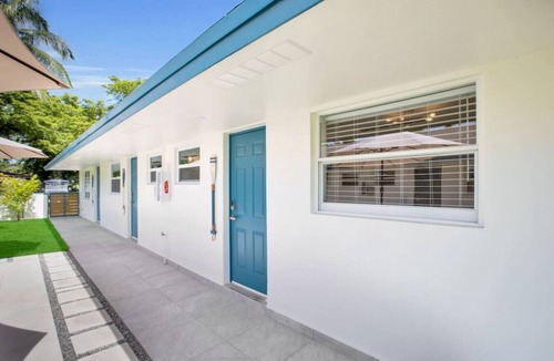 River Oaks Villa | Private room in Fort Lauderdale strategic location