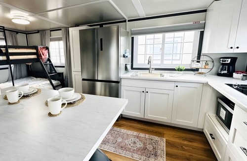 Pecos Apartment | Private Studio Suite with Queen and Bunk Beds, Full Kitchen and In-Unit Laundry