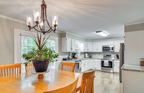 Wallburg House | Private Yard & Deck: High Point Home Base!