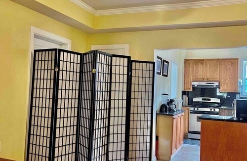 Nauck House | PrivateIn Law Suite: 2 Small bedrooms w private bath & Private entry.