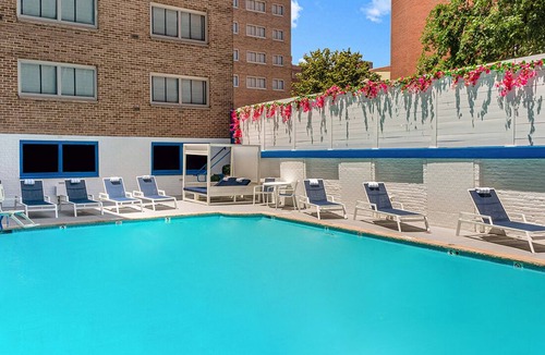 Dupont Circle Hotel | Pro-Friendly DC Stay with Reliable Wi-Fi Near Restaurants | 2 Rooms