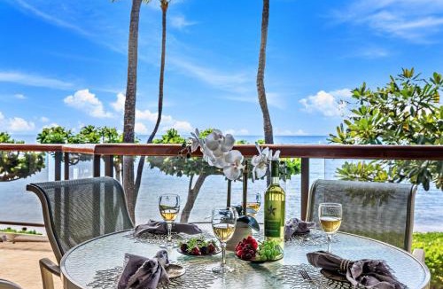 Historic Lahaina Front Street Apartment | Puunoa Beach Estates 205