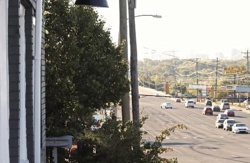 Nashville Hotel | Quaint 1BR 10 Min From Nashville