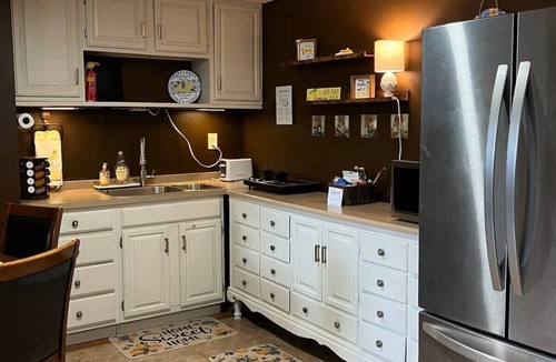Massena Apartment | Quaint 2-bedroom apartment in pleasant Massena neighborhood