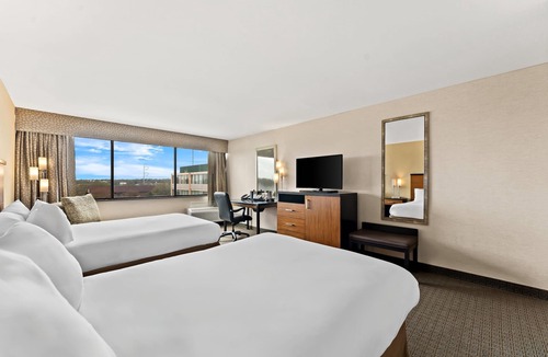 Essington Hotel | Quality Hotel Philadelphia Airport