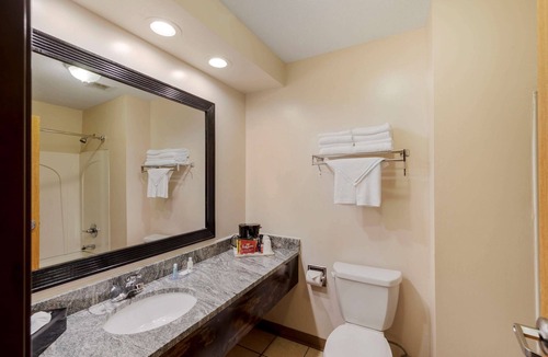 Hamilton Hotel | Quality Inn Hamilton