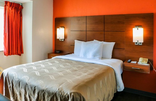 Calcium Hotel | Quality Inn & Suites Watertown Fort Drum