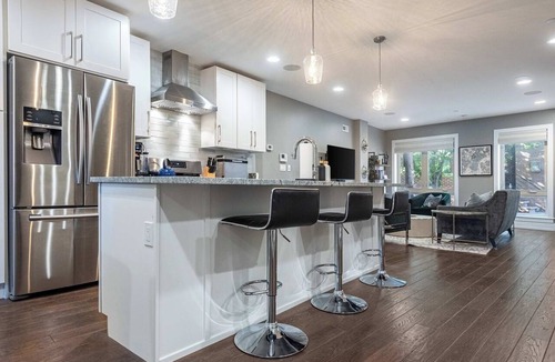 Queen Village Condo | ‼️Queen Village 3BR Condo Near Italian Market
