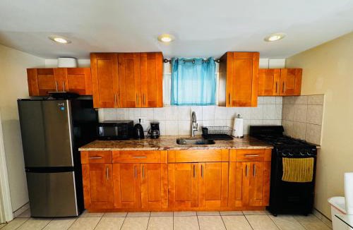 Queens Apartment | Queens NYC Private One Bedroom Bathroom Kitchen